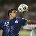 Лучший игрок матча Хулио Дос Сантос //Reuters